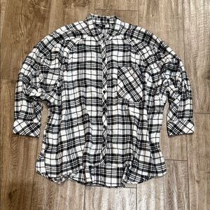 Urban Outfitters BDG Black and White Plaid Flannel Shirt Sz Lg Oversized